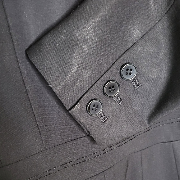 Theory one button blazer size 4 - Picture 5 of 7